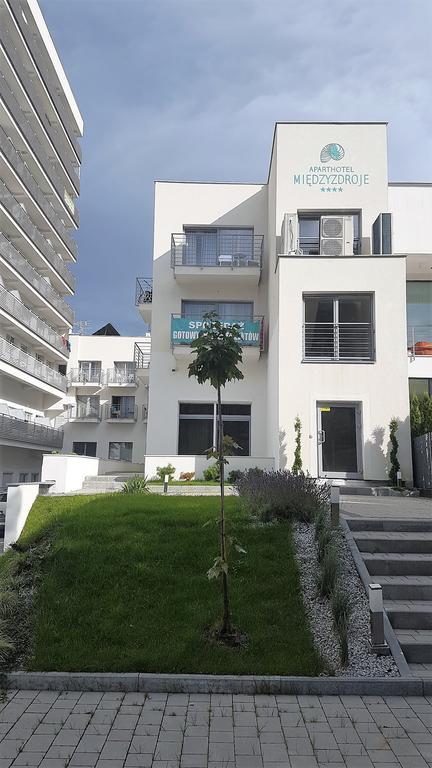 Apartament Magnolia Przy Morzu 米兹多洛杰 外观 照片